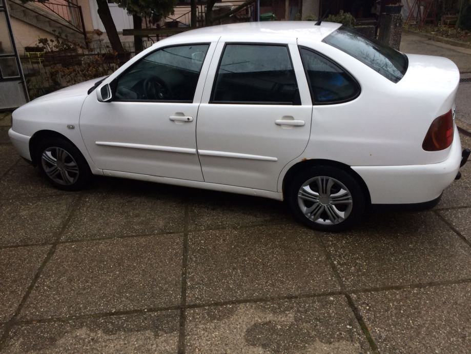 Volkswagen polo classic 2000 Volkswagen polo classic 2000
