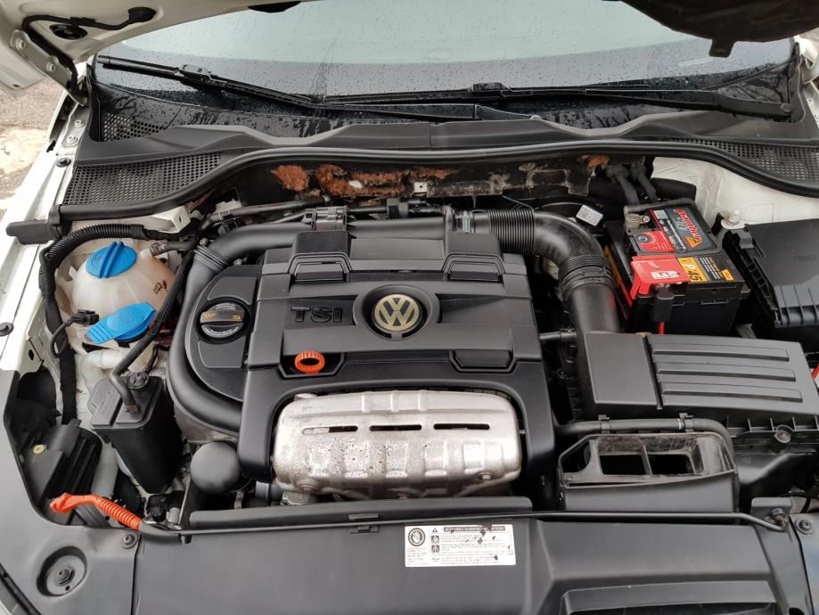 VW Scirocco 1 4 TSI 118kW 160KS God Modela 2010 2009 God vw-scirocco-1-4-tsi-118kw-160ks-god-modela-2010-2009-god