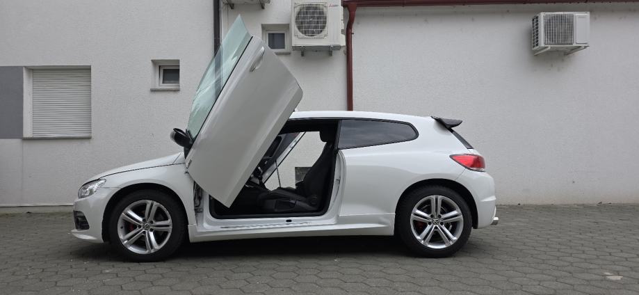 VW Scirocco 1,4 TSI,,nema pristojbe,,registriran 1 godinu,AKCIJA, fotografija 13