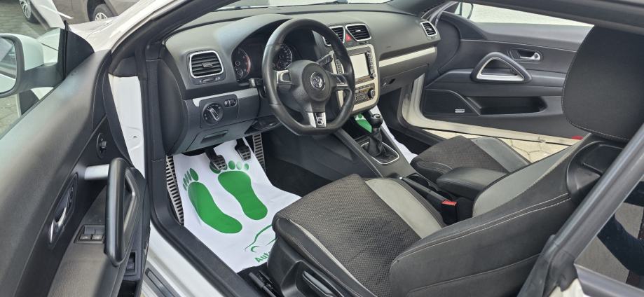 VW Scirocco 1,4 TSI,,nema pristojbe,,registriran 1 godinu,AKCIJA, fotografija 14