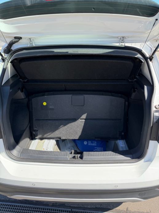 VW T-Cross 1,0 TSI automatik, fotografija 9