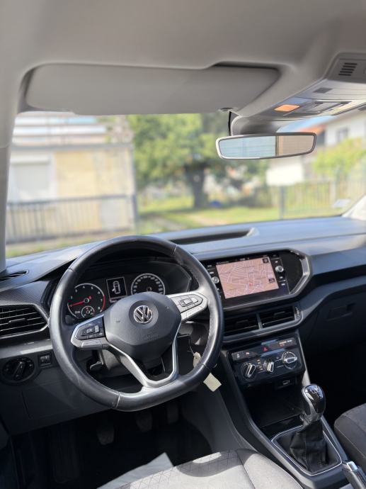 VW T-Cross 1,0 TSI *JAMSTVO* *LEASING*, fotografija 9