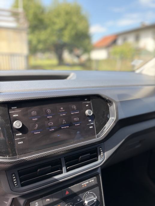 VW T-Cross 1,0 TSI *JAMSTVO* *LEASING*, fotografija 19