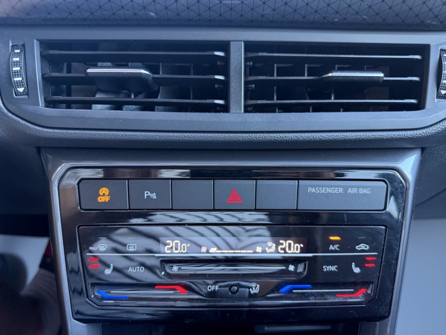 VW T-Cross 1,0 TSI-SAMO 68.600KM-DSG-IQ LED-NAVI-ALU-PDC-KAMERA-, fotografija 11