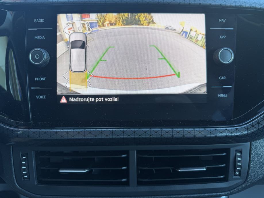 VW T-Cross 1,0 TSI-SAMO 68.600KM-DSG-IQ LED-NAVI-ALU-PDC-KAMERA-, fotografija 12