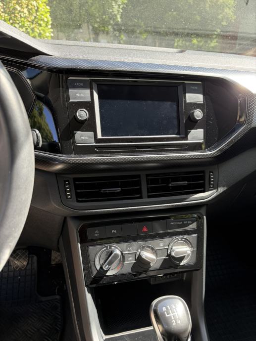 VW T-Cross 1,0 TSI, fotografija 6