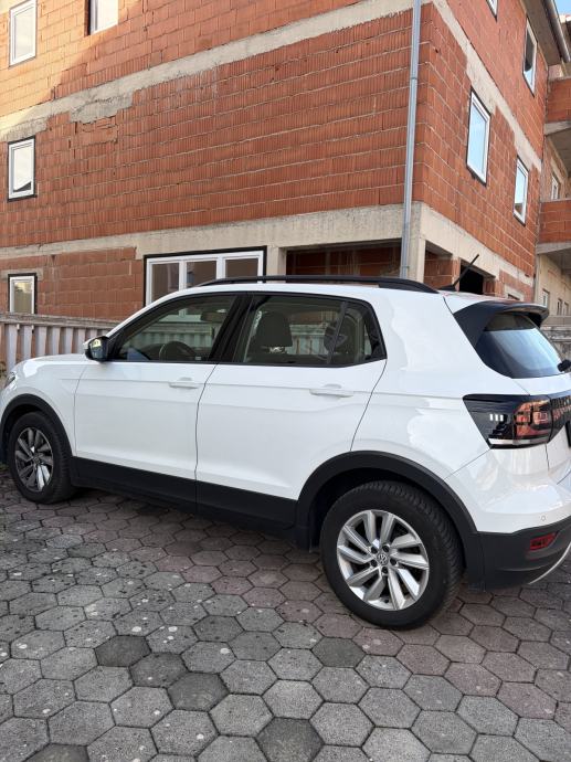 VW T-Cross 1,0 TSI, fotografija 3