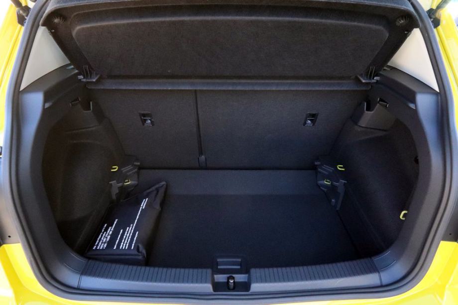 VW T-Cross 1.0 TSI VIRTUAL COCKPIT -LED-, fotografija 11