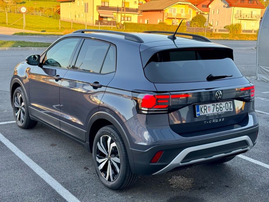 VW T-CROSS 1.0TSI LIFE PLUS REG. 8/27" 85kW/KAMERA/SENZORI/LINE ASSIST, fotografija 4