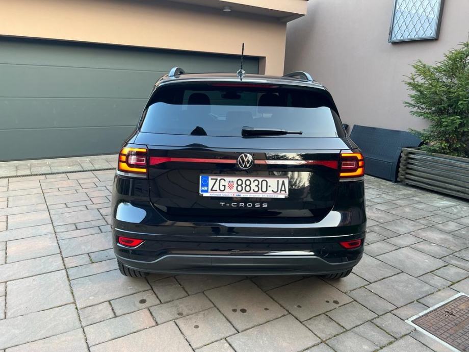 VW T-Cross 1,5 TSI ,R-LINE., fotografija 8