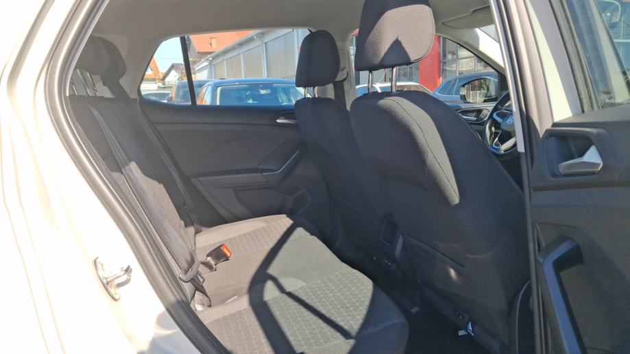 VW T-CROSS 2023 • PREMIUM jamstvo • AutoZubak Rabljena, fotografija 10