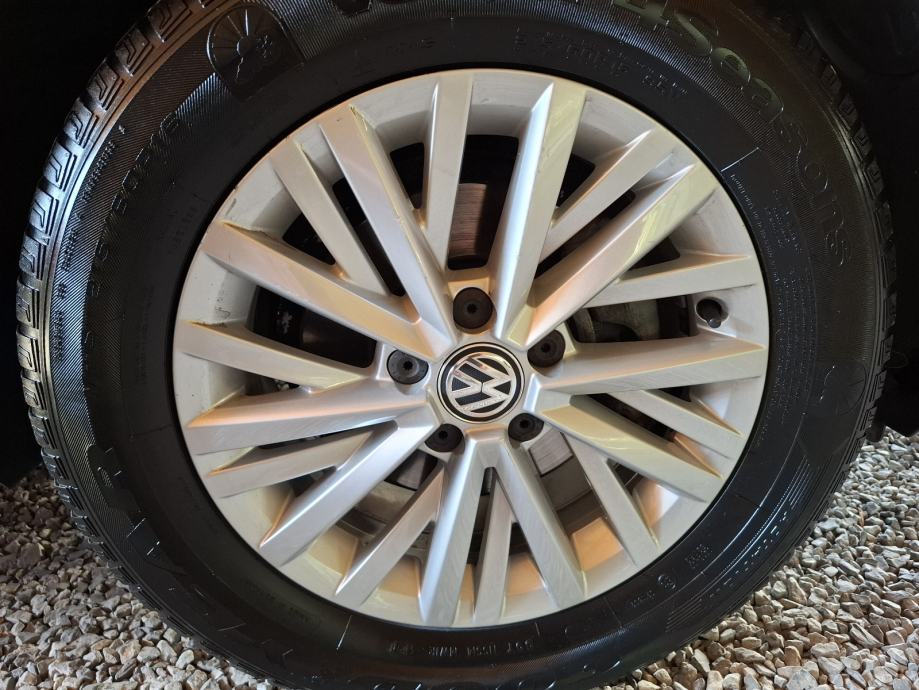 VW T-Roc 1 6 TDI KAMERA NAVIGACIJA PDC 6 BRZINA 109tkm 2019god, fotografija 18