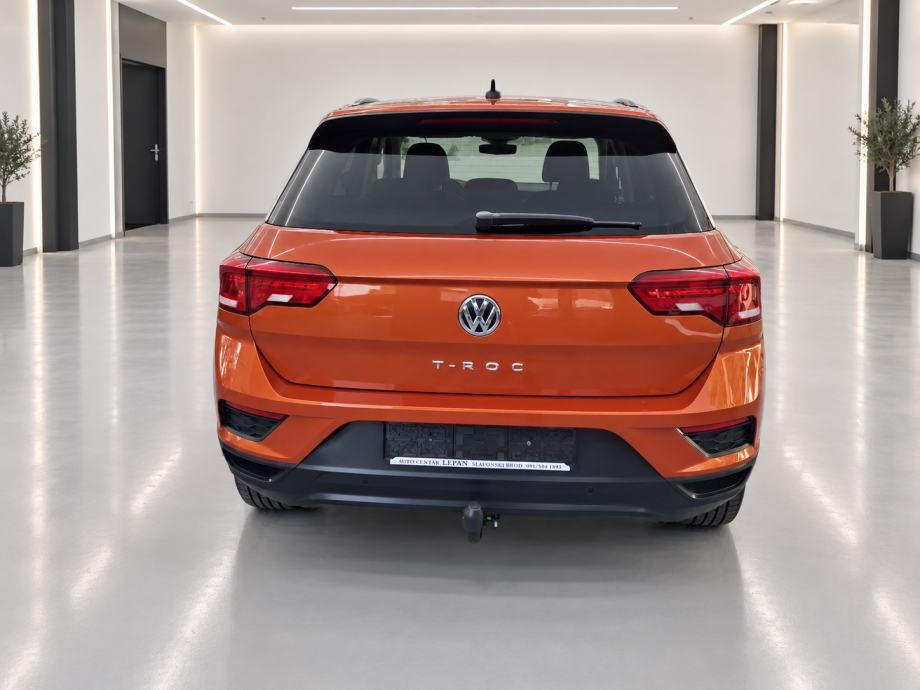 VW T-Roc 1 6 TDI KAMERA NAVIGACIJA PDC 6 BRZINA 109tkm 2019god, fotografija 6