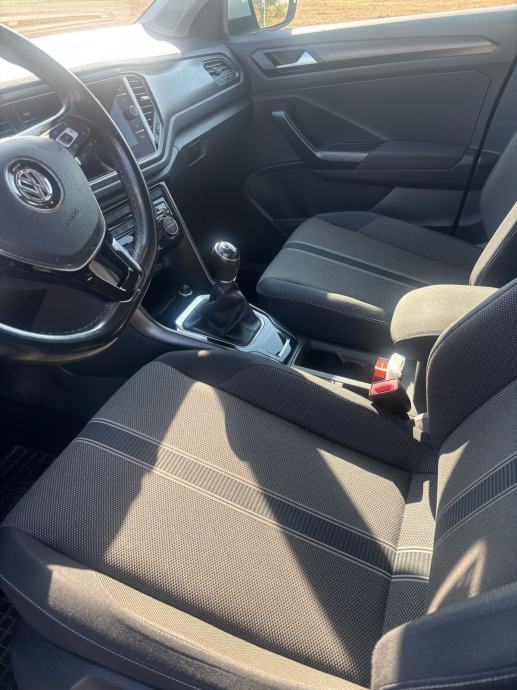 VW T-Roc 1.0 TFSI, fotografija 9