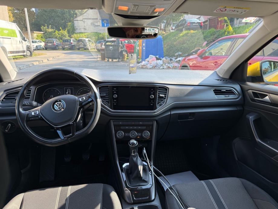 VW T-Roc 1.0 TSI Design, 2018., 38.500 km, prvi vlasnik, reg. 1/2027, fotografija 6