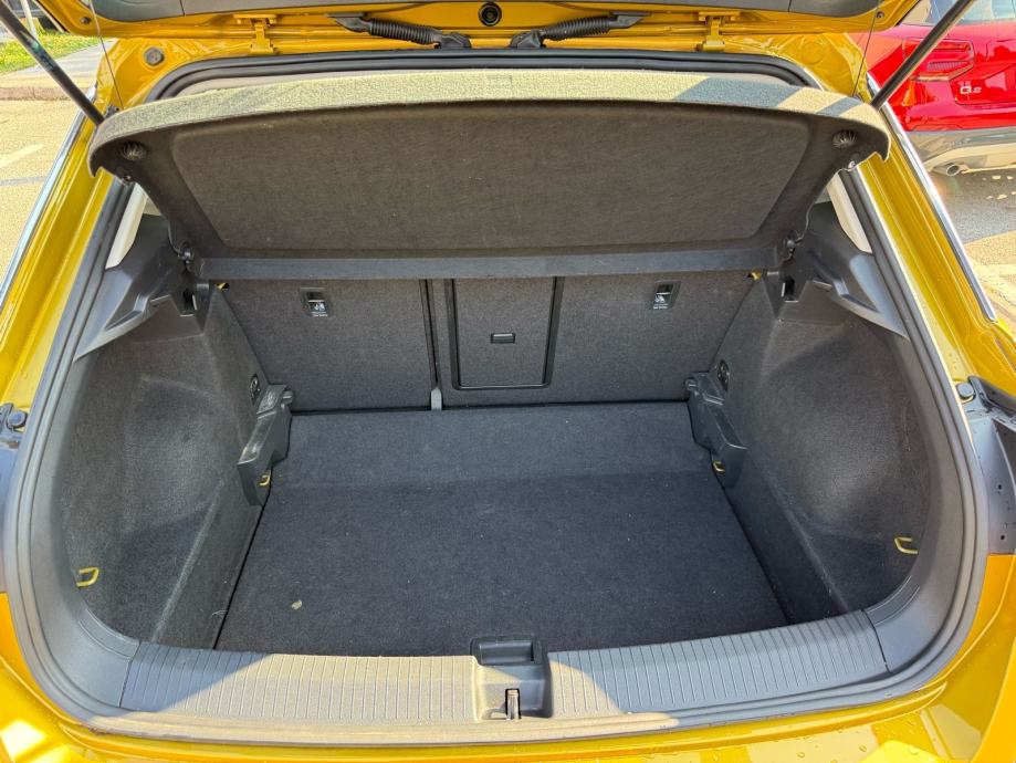 VW T-Roc 1.0 TSI Design, 2018., 38.500 km, prvi vlasnik, reg. 1/2027, fotografija 7