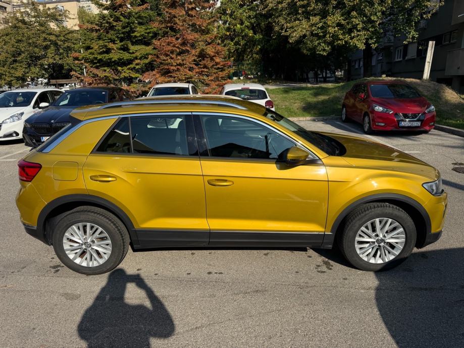 VW T-Roc 1.0 TSI Design, 2018., 38.500 km, prvi vlasnik, reg. 1/2027, fotografija 3