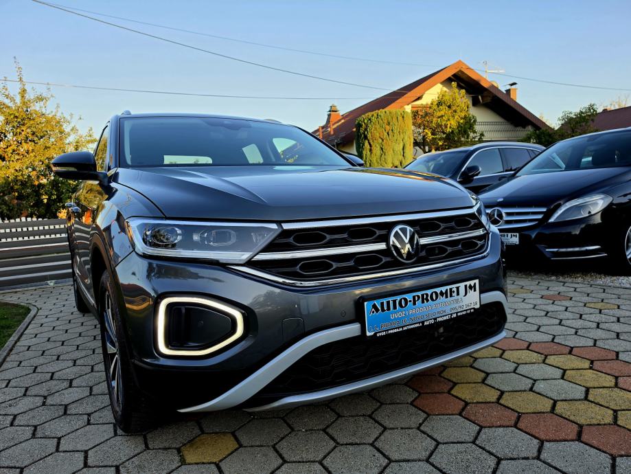 VW T-Roc 1,0 TSI,,ODLIČAN,,SERVISNA,,20440KM, pogled izvana - slika 3