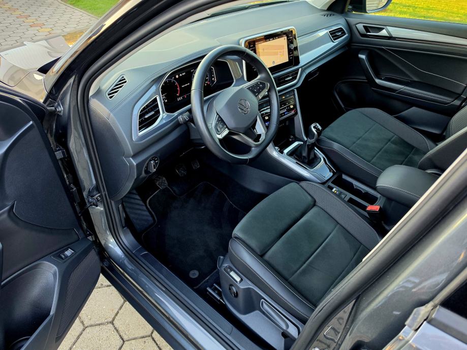 VW T-Roc 1,0 TSI,,ODLIČAN,,SERVISNA,,20440KM, fotografija 14