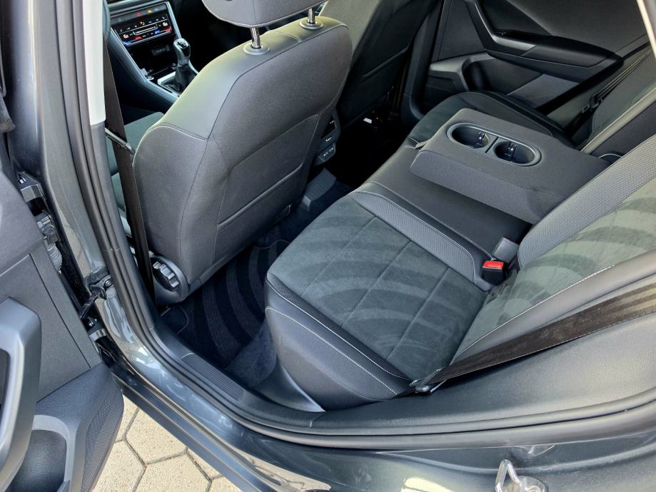 VW T-Roc 1,0 TSI,,ODLIČAN,,SERVISNA,,20440KM, fotografija 15