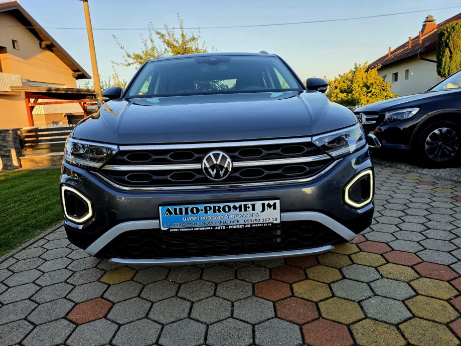 VW T-Roc 1,0 TSI,,ODLIČAN,,SERVISNA,,20440KM, fotografija 8