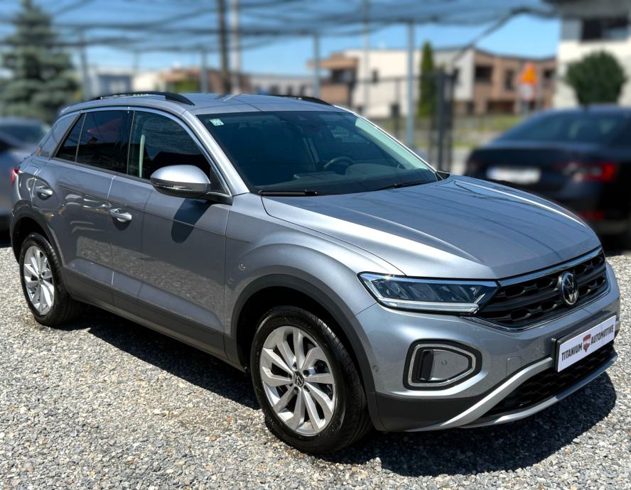 VW T-Roc 1,0 TSI, fotografija 3