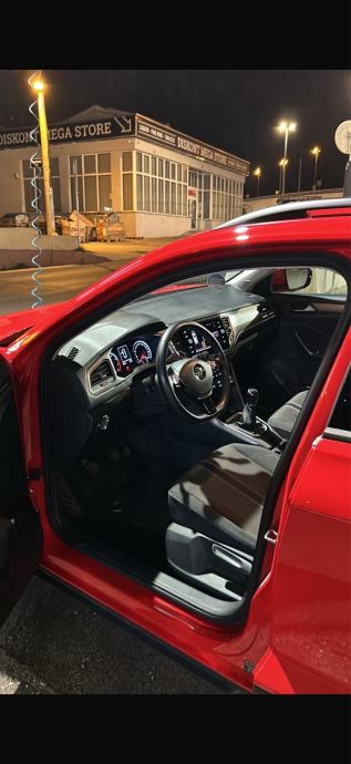 VW T-Roc 1,0 TSI Design, fotografija 4