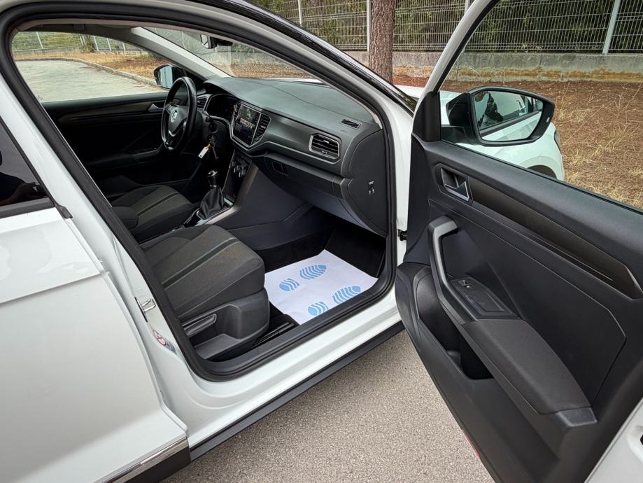 VW T-Roc 1,0 TSI, fotografija 16