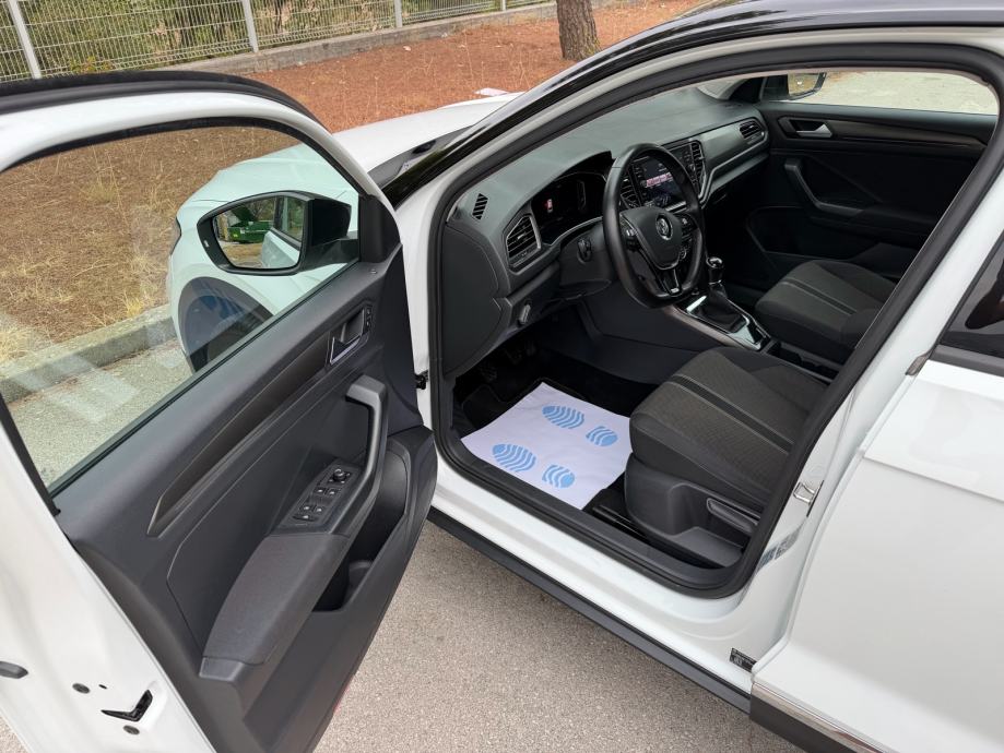 VW T-Roc 1,0 TSI, fotografija 18