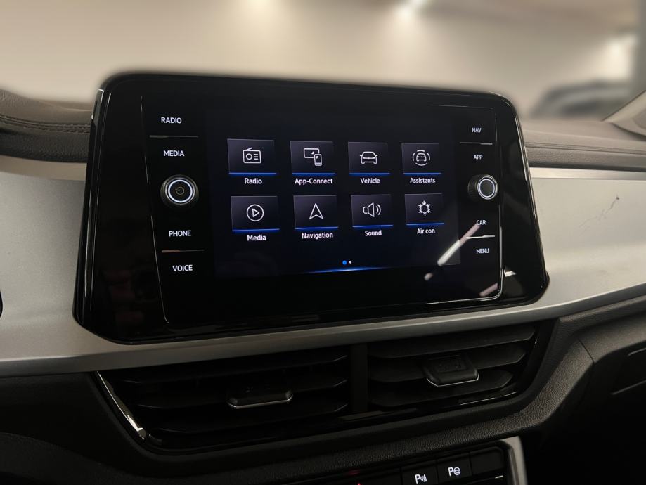 VW T-Roc 1.0 TSI - 3 godine jamstva, fotografija 18