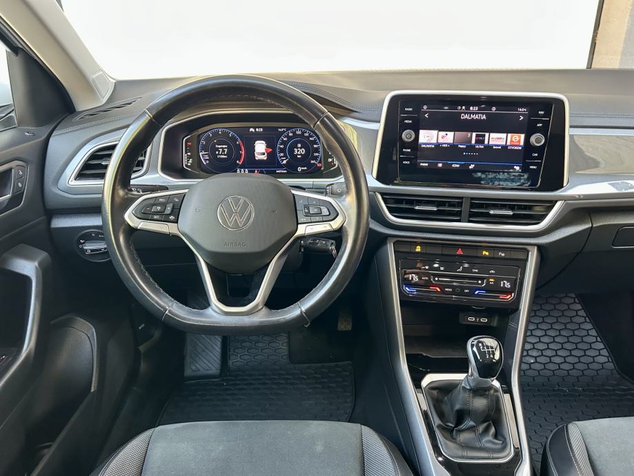 VW T-Roc 1,0 TSI Style | IQ Light | AppConnect | Virtual - reg.06/27, fotografija 10