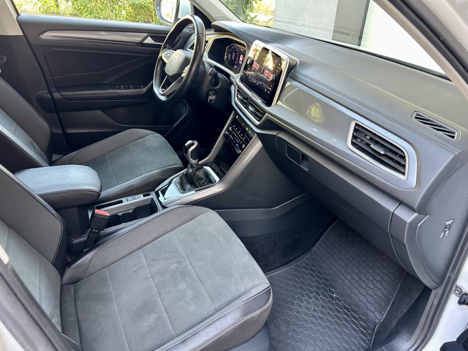 VW T-Roc 1,0 TSI Style | IQ Light | AppConnect | Virtual - reg.06/27, fotografija 11