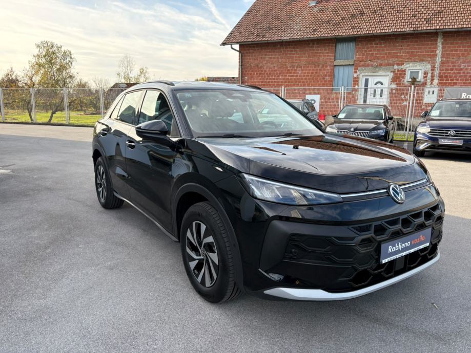 VW T-Roc 1,5 NF eTSI DSG LIFE LED,KAMERA,6.GOD.TVORNIČKOG JAMSTVA, pogled izvana - slika 3
