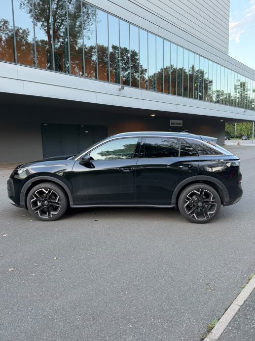 VW T-Roc 1,5 eTSI DSG Style IQ.Light + 4 NOVE ZIMSKE GUME, fotografija 10
