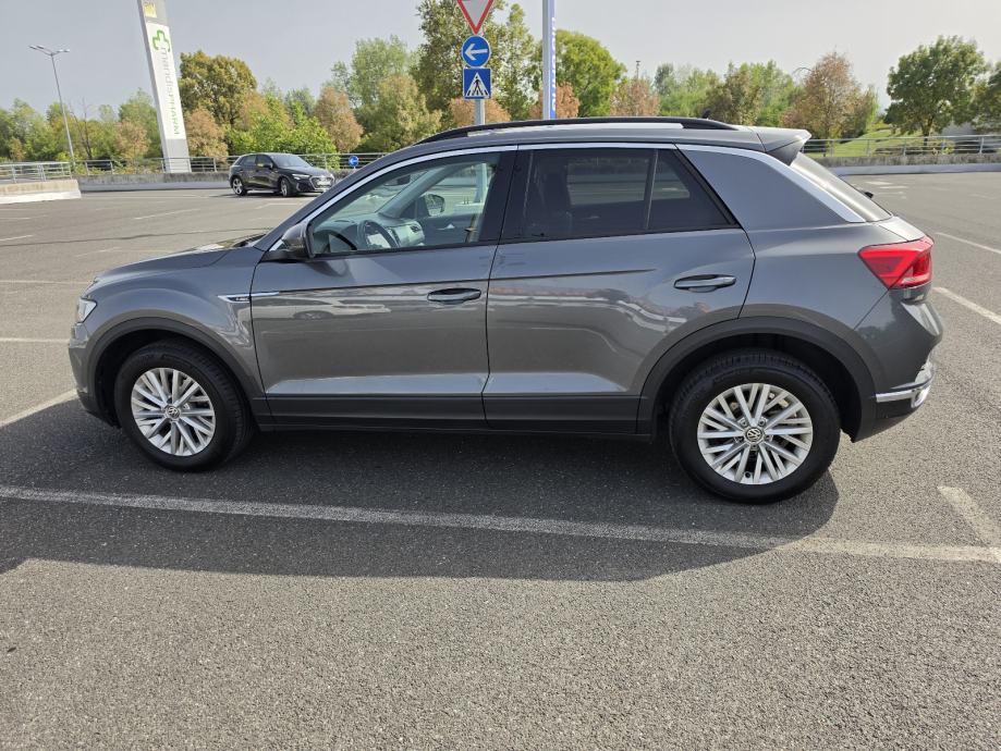 Volkswagen T-ROC 1.5 TSI EVO Design 150KS 65000KM 2020, fotografija 2