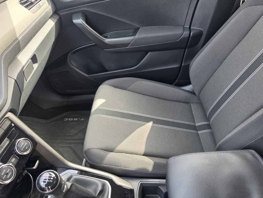 Volkswagen T-ROC 1.5 TSI EVO Design 150KS 65000KM 2020, fotografija 13
