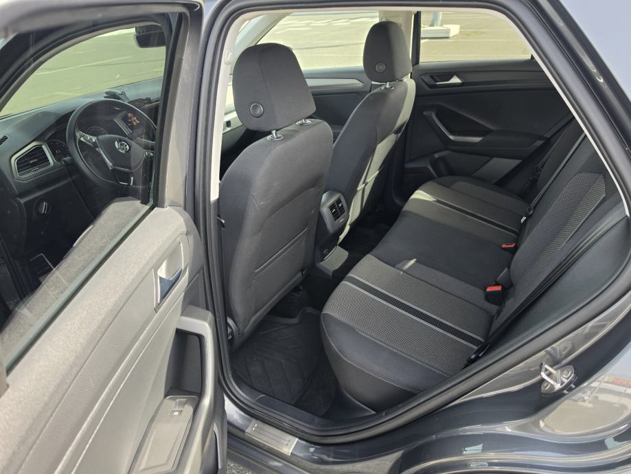 Volkswagen T-ROC 1.5 TSI EVO Design 150KS 65000KM 2020, fotografija 14