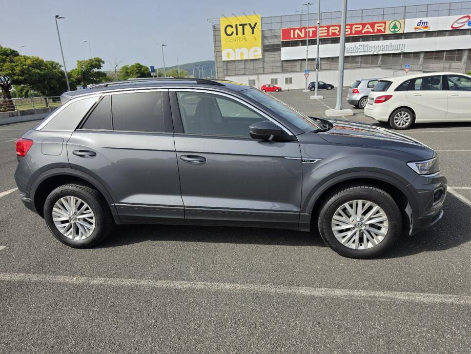 Volkswagen T-ROC 1.5 TSI EVO Design 150KS 65000KM 2020, fotografija 5