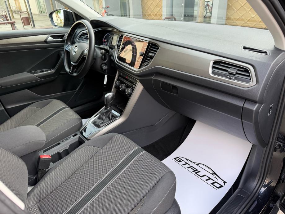 VW T-Roc 1,5 TSI 150ks DSG, R line, 122.000km, Alu 18, Kuka, servis, fotografija 15