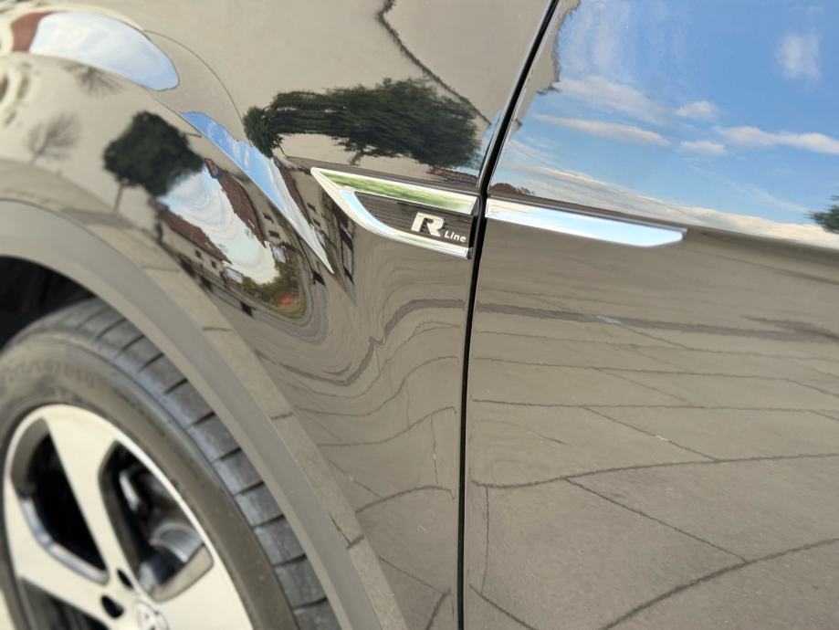 VW T-Roc 1,5 TSI 150ks DSG, R line, 122.000km, Alu 18, Kuka, servis, fotografija 9