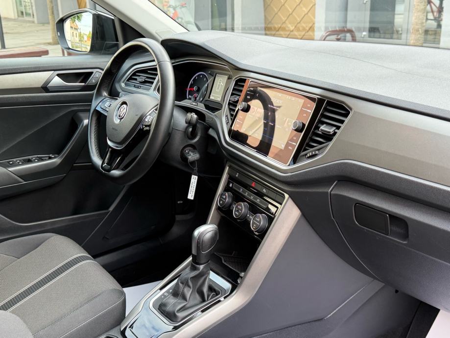 VW T-Roc 1,5 TSI 150ks DSG, R line, 122.000km, Alu 18, Kuka, servis, fotografija 16