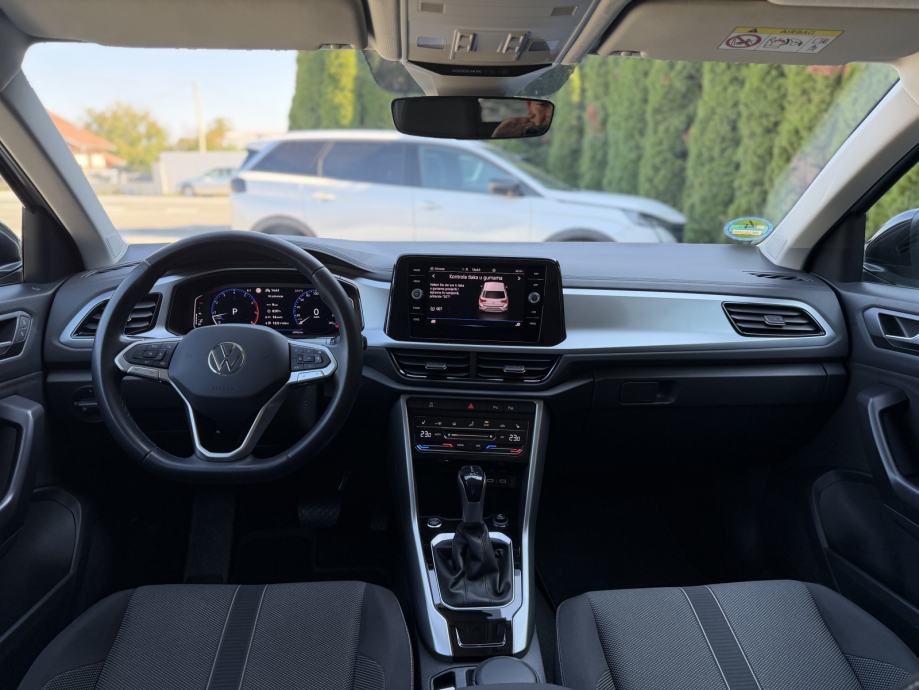 VW T-Roc 1,5 TSI ACT LIFE DSG SERVISNA 2 SETA FELGI ACC KAMERA.., fotografija 10