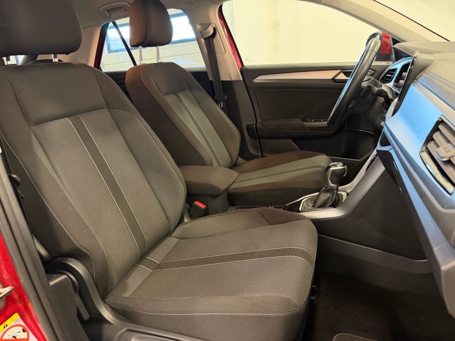 VW T-Roc 1,5 TSI LIFE DSG,VIRTUAL,KAMERA,NAVI,GR.SJED,JAMSTVO 24mj!, fotografija 11