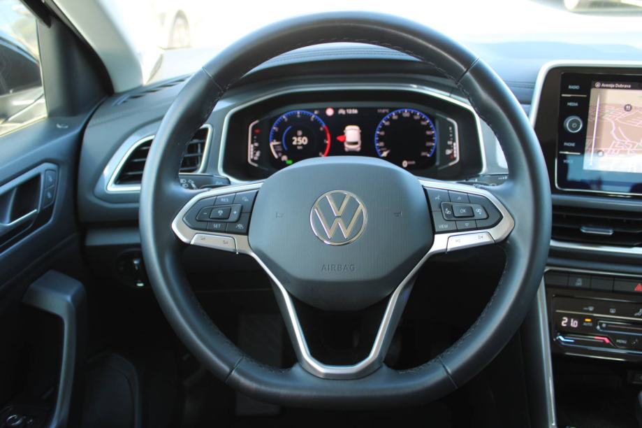 VW T-Roc 1.5 TSi DSG Style *LED, NAVIGACIJA, KAMERA*, fotografija 15