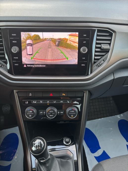 VW T-Roc 1,5 TSI, fotografija 15
