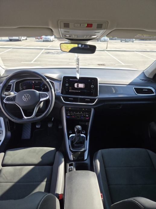 VW T-Roc 1,5 TSI 110 kw style plus, fotografija 15