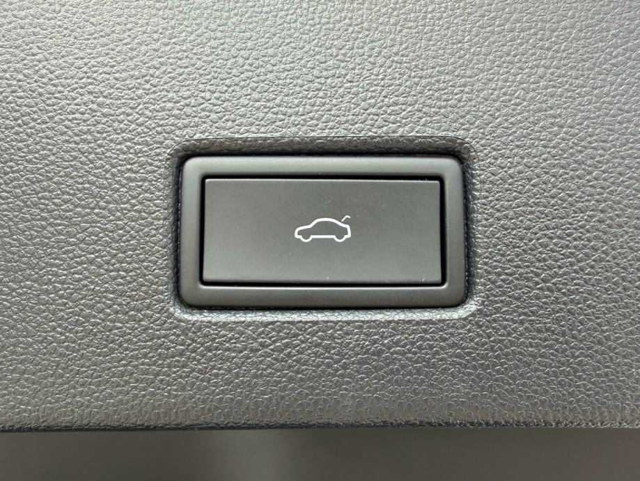 VW T-Roc 1,5 TSI Sport | LED | ACC | PDC | Jamstvo do 36 mj., fotografija 17
