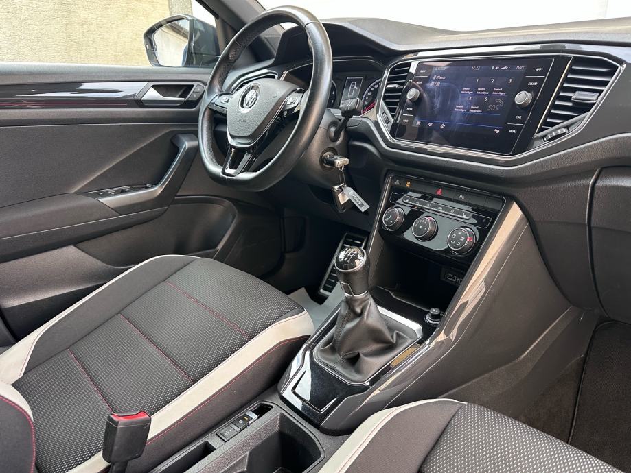 VW T-ROC 1.5 TSI SPORT LINE, fotografija 19