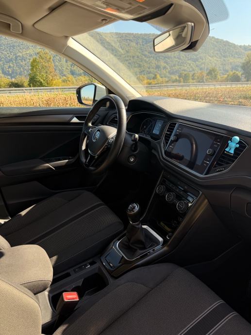 VW T-Roc 1.6 TDI Design, 2019., 115 KS, fotografija 12