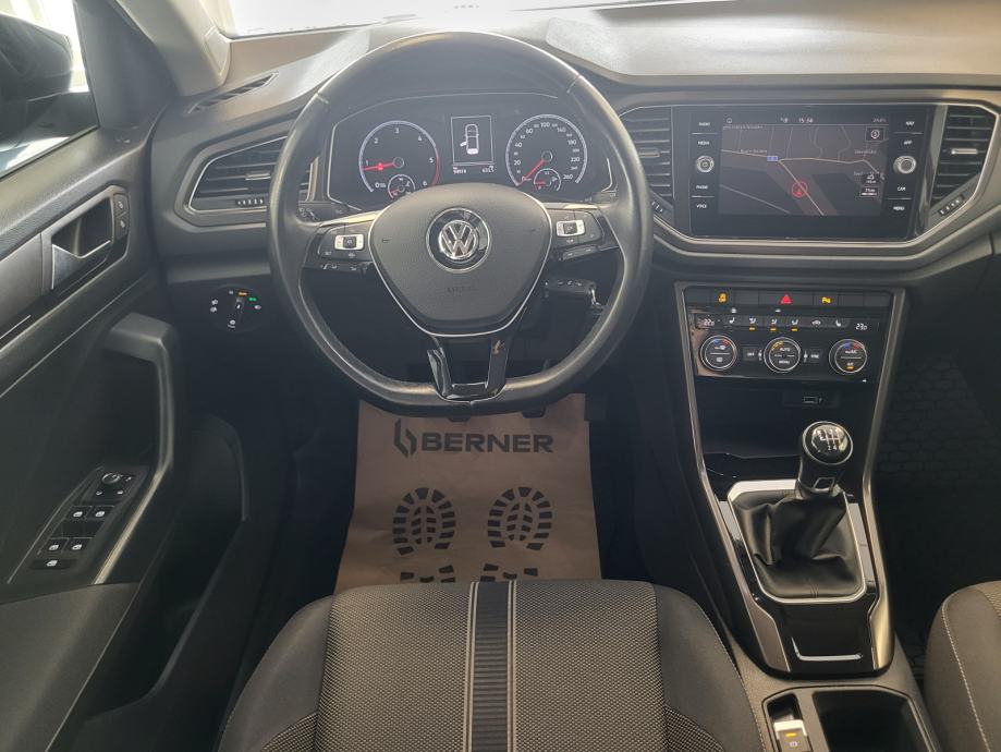 VW T-ROC 1.6 TDI DVOJNA KLIMA NAVIGACIJA ACC TEMPOMAT CAR APPS ALU, fotografija 18
